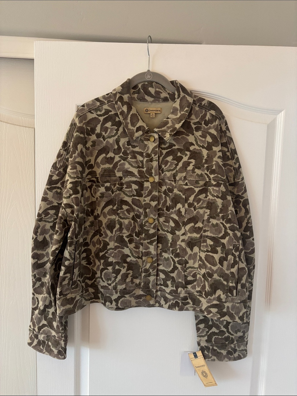NWT Democracy Green/Beige/Brown Camo Inspired Jean Jacket SZ XL - Picture 15 of 16